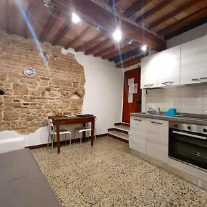 Casa Vicolo Delle Chiavi Apartamento Poggibonsi